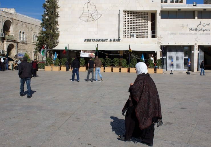 BETHLEHEM - Op het Kribbeplein in Bethlehem. Foto: Alfred Muller.