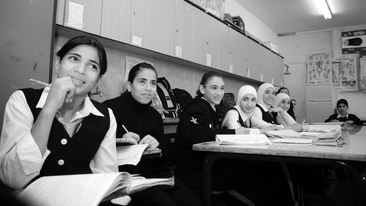 ALMU20071112_0443 Palestijnse schoolmeisjes in Oost-Jeruzalem