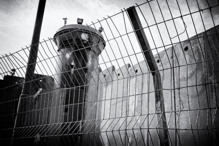 Het Kalandia militaire controlepunt tussen Jeruzalem en Ramallah. Foto: Alfred Muller