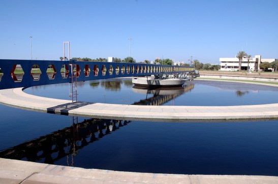 Een rioolwaterzuiveringsbassin van Mekorot in Shafdan. Foto: © Alfred Muller