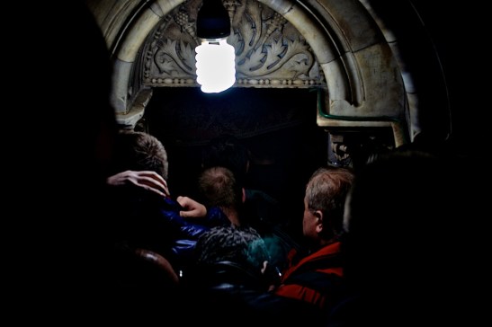 Pelgrims voor de Geboortegrot.