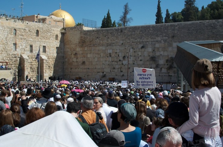 Joden hebben wel gebedsrechten bij de Westelijke Muur, maar niet op de hoger gelegen Tempelberg. Foto: © Alfred Muller