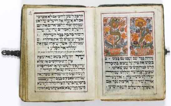 Joden in Babylon schreven de Babylonische talmoed tussen de 3de en 5de eeuw voor Chr. Dit exemplaar werd na de Tweede Wereldoorlog in Duitsland gedrukt.  Foto: Ardon Bar-Hama. Met dank aan: Gross familie Collectie.