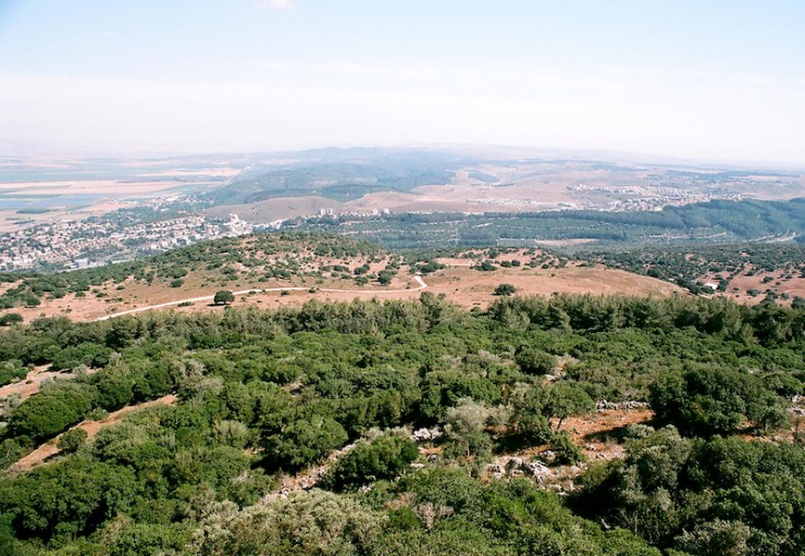 Uitzicht vanaf de Karmel bij El Muhraqa. 
