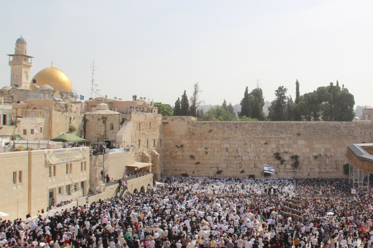 Birkat kohanim, pesach 25.4.2016, oversiktsbilde (H.N.)-1