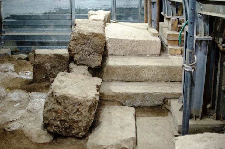 Een podium op de Siloam weg uit de Tweede Tempelperiode. Foto: Alfred Muller